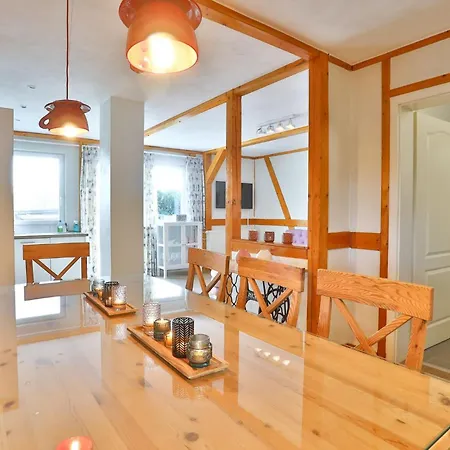 Salzwiesen Mit Eigenem Saunarohrhus Middelhagen